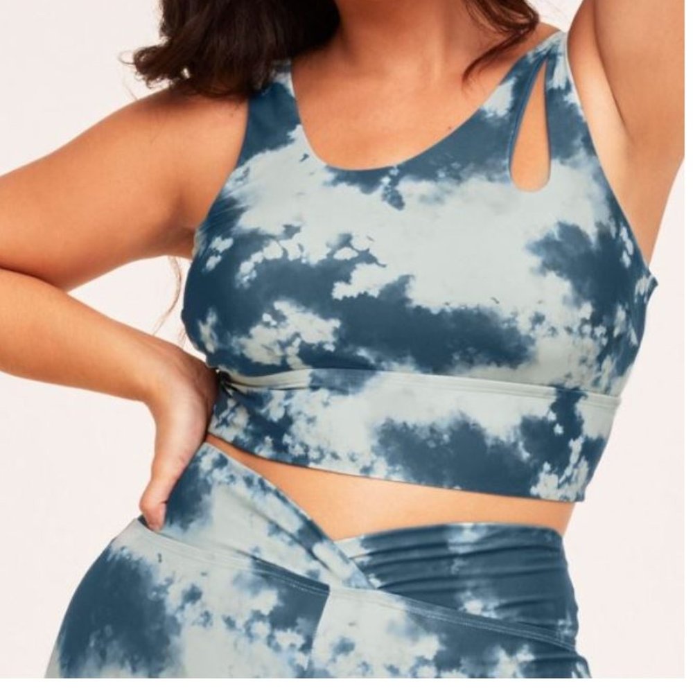 Plus Size Tie Dye Coordinated Sports Bra and Leggings Set (2x and 3X)